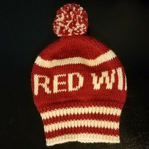 Detroit Red Wings hand-knit winter hat